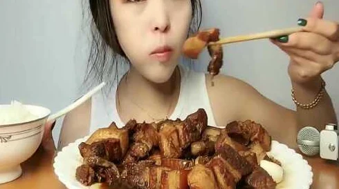 大肉大捧一进一出视频来啦为什么引发热议因为它独特的节奏和韵律让人上头