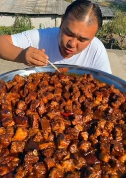 大肉大捧一进一出视频来啦为什么引发热议因为它独特的节奏和韵律让人上头