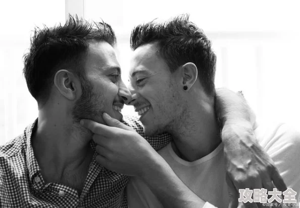 同性男男互相添JJJ互玩为什么突破禁忌为何追求自由解放